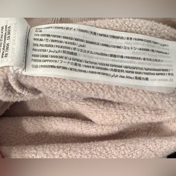 Hollister Stringless Hoodie - Picture 3 of 4